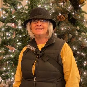 Meet your Posher, Beverly